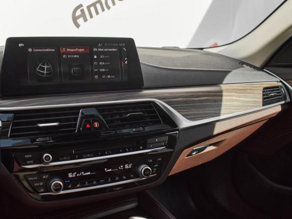 BMW 5 серии VII (G30/G31/G38) с пробегом 2018 года, цена 3 250 000 рублей, 144737 км, седан, Автокод Объявления