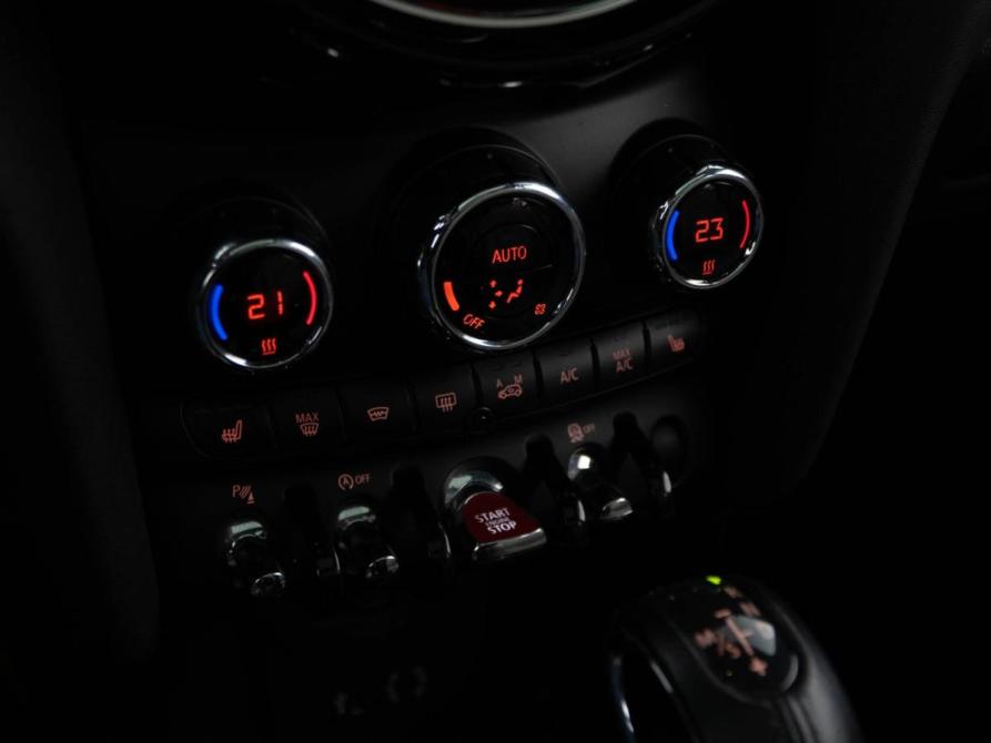 Mini Hatch III (F55/F56) Москва  - изображение 19