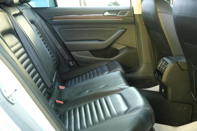 Volkswagen Passat B8 с пробегом 2015 года, цена 1 649 000 рублей, 210300 км, седан, Автокод Объявления
