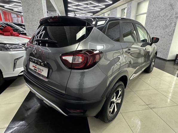 Renault Kaptur I с пробегом 2018 года, цена 1 495 000 рублей, 76003 км, внедорожник, Автокод Объявления