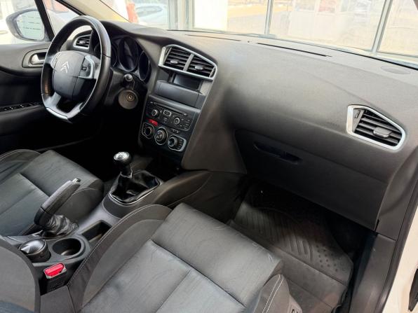 Citroen C4 II с пробегом 2011 года, цена 635 000 рублей, 157380 км, хэтчбек, Автокод Объявления