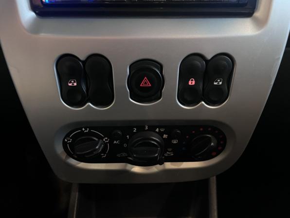 Renault Sandero I с пробегом 2013 года, цена 520 000 рублей, 201395 км, хэтчбек, Автокод Объявления
