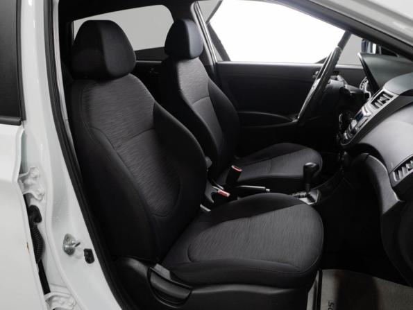 Hyundai Solaris I Рестайлинг с пробегом 2015 года, цена 1 049 000 рублей, 93886 км, хэтчбек, Автокод Объявления