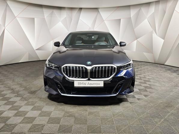 BMW 5 серии VIII (G60/G61/G68) с пробегом 2025 года, цена 8 800 000 рублей, 263 км, седан, Автокод Объявления