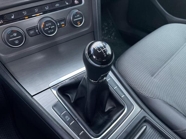 Volkswagen Golf VII с пробегом 2013 года, цена 830 000 рублей, 259700 км, хэтчбек, Автокод Объявления