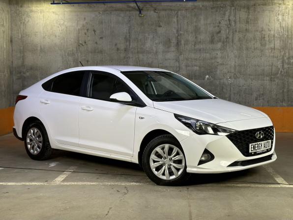Hyundai Solaris II Рестайлинг с пробегом 2021 года, цена 1 480 000 рублей, 77986 км, седан, Автокод Объявления