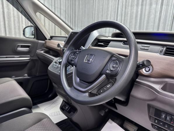 Honda Freed II Рестайлинг с пробегом 2020 года, цена 1 850 000 рублей, 54597 км, компактвэн, Автокод Объявления