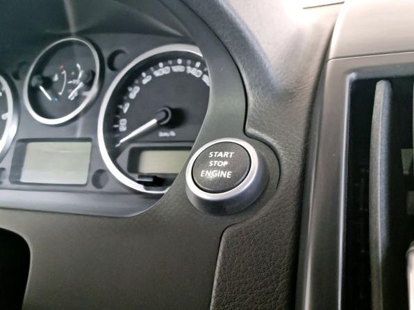 Land Rover Freelander II Рестайлинг с пробегом 2011 года, цена 1 300 000 рублей, 174568 км, внедорожник, Автокод Объявления