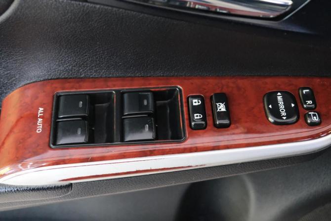 Toyota Camry VII (XV50) с пробегом 2012 года, цена 1 729 000 рублей, 330000 км, седан, Автокод Объявления