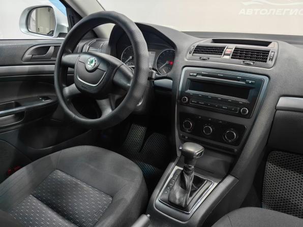 Skoda Octavia II (A5) Рестайлинг с пробегом 2010 года, цена 899 000 рублей, 252085 км, лифтбек, Автокод Объявления