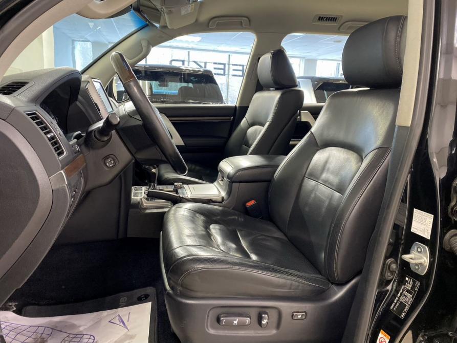 Toyota Land Cruiser 200 Series Рестайлинг 2 Санкт-Петербург  - изображение 9