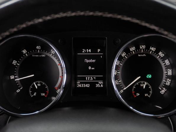 Skoda Yeti I Рестайлинг с пробегом 2016 года, цена 1 399 000 рублей, 263342 км, внедорожник, Автокод Объявления