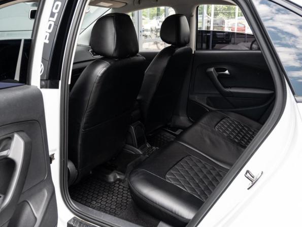 Volkswagen Polo V Рестайлинг с пробегом 2018 года, цена 1 445 000 рублей, 135392 км, седан, Автокод Объявления