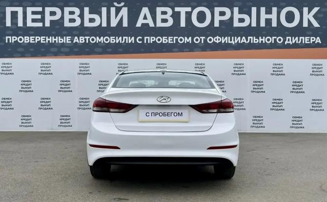 Hyundai Elantra VI (AD) с пробегом 2018 года, цена 1 140 000 рублей, 117972 км, седан, Автокод Объявления