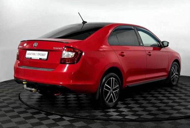 Skoda Rapid I с пробегом 2017 года, цена 1 260 000 рублей, 79931 км, лифтбек, Автокод Объявления
