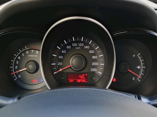 Kia Rio III Рестайлинг с пробегом 2015 года, цена 890 000 рублей, 132000 км, седан, Автокод Объявления