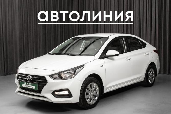Hyundai Solaris II с пробегом 2017 года, цена 999 000 рублей, 102000 км, седан, Автокод Объявления