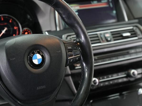 BMW 5 серии VI (F10/F11/F07) Рестайлинг с пробегом 2013 года, цена 2 150 000 рублей, 220454 км, седан, Автокод Объявления