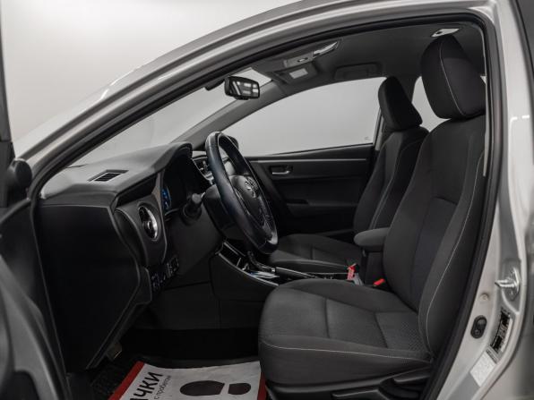 Toyota Corolla XI (E160 E170 E180) Рестайлинг 1 с пробегом 2017 года, цена 1 900 000 рублей, 96500 км, седан, Автокод Объявления