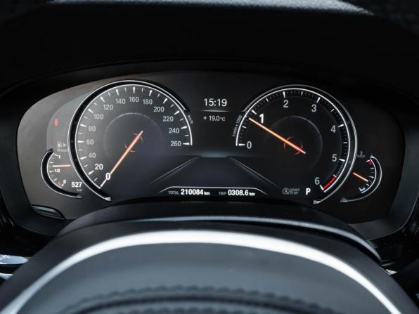 BMW 5 серии VII (G30/G31/G38) с пробегом 2017 года, цена 2 922 000 рублей, 210084 км, седан, Автокод Объявления