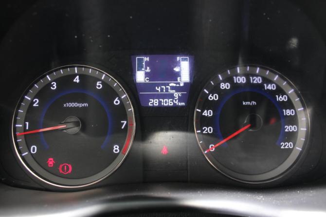 Hyundai Solaris I Рестайлинг с пробегом 2015 года, цена 667 000 рублей, 287063 км, седан, Автокод Объявления