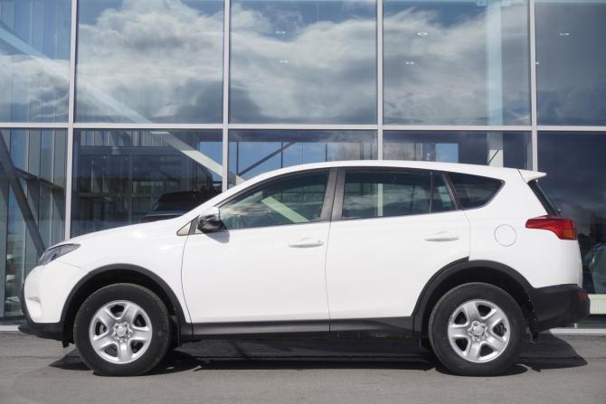 Toyota RAV4 IV (XA40) с пробегом 2013 года, цена 2 300 000 рублей, 25785 км, внедорожник, Автокод Объявления