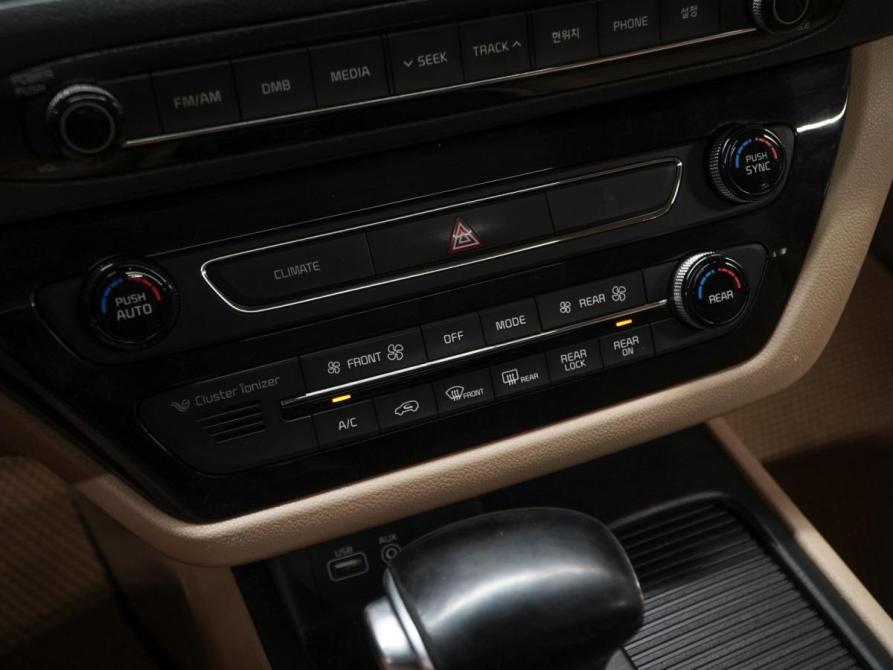 Kia Carnival III Москва  - изображение 18