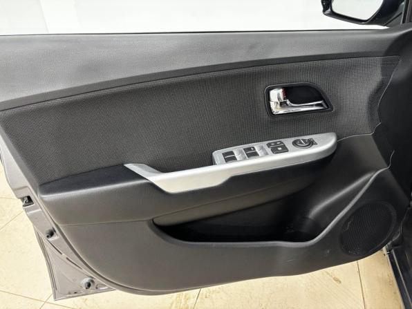 Kia Rio III с пробегом 2013 года, цена 940 000 рублей, 115125 км, хэтчбек, Автокод Объявления