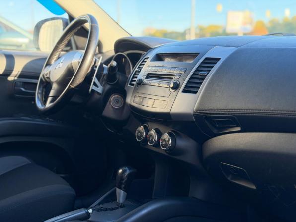 Mitsubishi Outlander II Рестайлинг с пробегом 2011 года, цена 1 033 000 рублей, 257640 км, внедорожник, Автокод Объявления