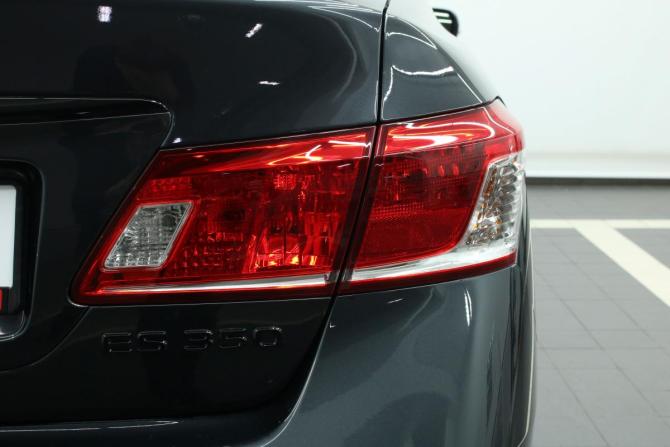 Lexus ES V Рестайлинг с пробегом 2010 года, цена 1 750 000 рублей, 194637 км, седан, Автокод Объявления