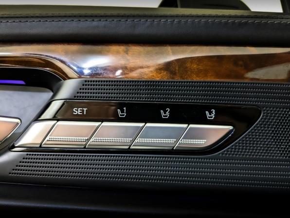 Genesis G90 I с пробегом 2017 года, цена 2 405 000 рублей, 175317 км, седан, Автокод Объявления
