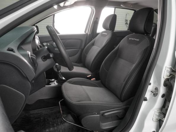 Renault Logan II Рестайлинг с пробегом 2022 года, цена 1 230 000 рублей, 91332 км, седан, Автокод Объявления