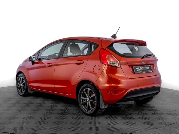 Ford Fiesta Mk6 Рестайлинг с пробегом 2019 года, цена 1 150 000 рублей, 62154 км, хэтчбек, Автокод Объявления