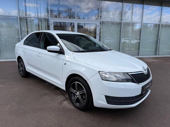 Skoda Rapid I с пробегом 2015 года, цена 673 241 рубль, 254000 км, лифтбек, Автокод Объявления