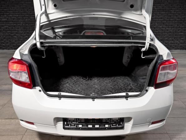 Renault Logan II с пробегом 2015 года, цена 440 000 рублей, 368390 км, седан, Автокод Объявления
