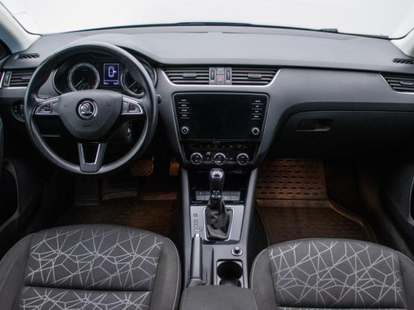Skoda Octavia III (A7) Рестайлинг с пробегом 2020 года, цена 2 193 000 рублей, 83511 км, лифтбек, Автокод Объявления