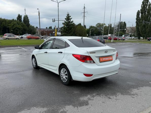 Hyundai Solaris I с пробегом 2014 года, цена 800 000 рублей, 139000 км, седан, Автокод Объявления