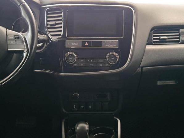 Mitsubishi Outlander III Рестайлинг 3 с пробегом 2019 года, цена 2 400 000 рублей, 114720 км, внедорожник, Автокод Объявления
