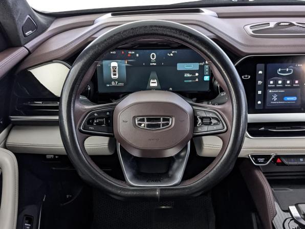 Geely Monjaro I с пробегом 2023 года, цена 2 970 000 рублей, 88165 км, внедорожник, Автокод Объявления