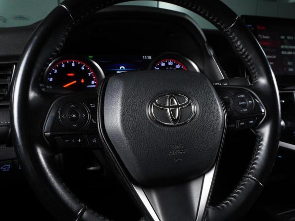 Toyota Camry VIII (XV70) Рестайлинг с пробегом 2021 года, цена 3 390 000 рублей, 74927 км, седан, Автокод Объявления