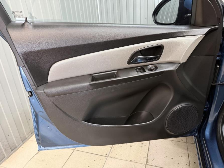 Chevrolet Cruze I Рестайлинг Магнитогорск  - изображение 13