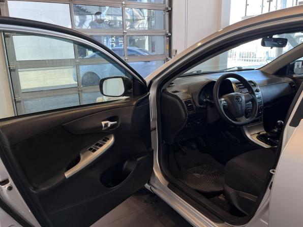 Toyota Corolla X (E140 E150) Рестайлинг с пробегом 2011 года, цена 680 000 рублей, 374920 км, седан, Автокод Объявления
