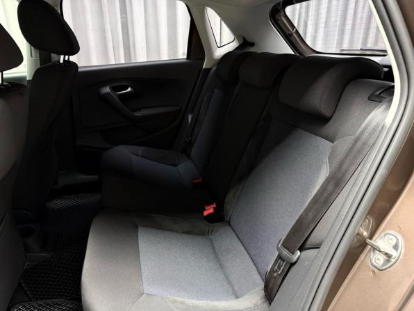 Volkswagen Polo V с пробегом 2011 года, цена 699 000 рублей, 227550 км, хэтчбек, Автокод Объявления