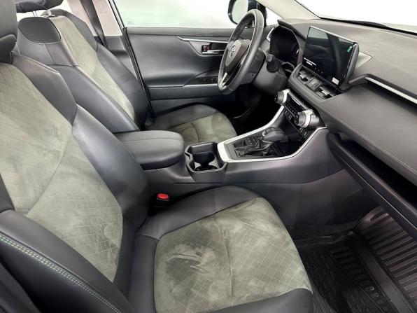 Toyota RAV4 V (XA50) с пробегом 2025 года, цена 3 850 000 рублей, 15000 км, внедорожник, Автокод Объявления