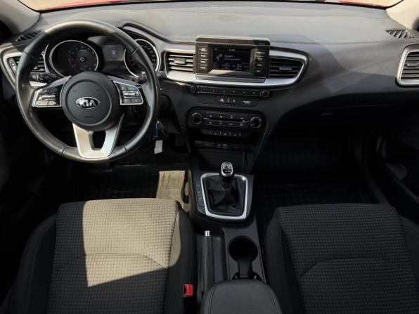 Kia Ceed III с пробегом 2018 года, цена 1 575 000 рублей, 45000 км, хэтчбек, Автокод Объявления