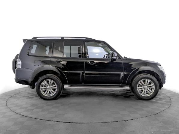 Mitsubishi Pajero IV Рестайлинг 2 с пробегом 2015 года, цена 2 650 000 рублей, 114877 км, внедорожник, Автокод Объявления
