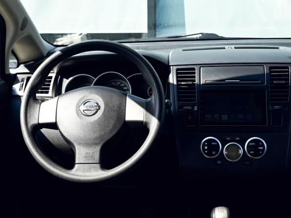 Nissan Tiida I Рестайлинг с пробегом 2012 года, цена 855 000 рублей, 131541 км, хэтчбек, Автокод Объявления