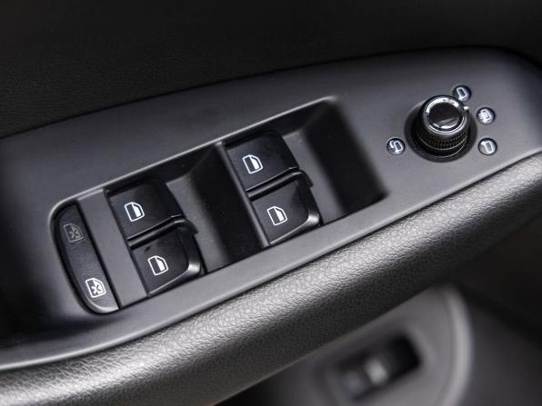 Audi Q5 I (8R) с пробегом 2012 года, цена 1 388 000 рублей, 117804 км, внедорожник, Автокод Объявления