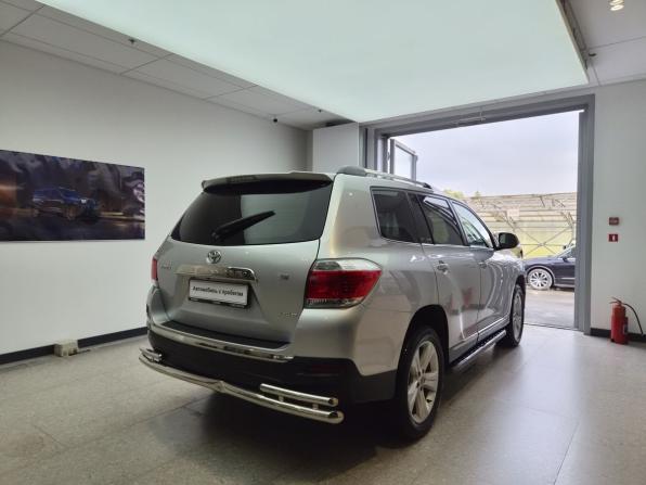 Toyota Highlander II (XU40) Рестайлинг с пробегом 2011 года, цена 1 890 000 рублей, 245000 км, внедорожник, Автокод Объявления