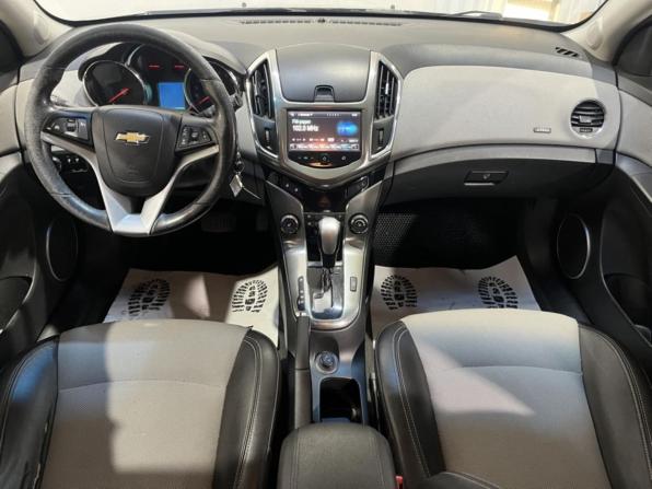 Chevrolet Cruze I Рестайлинг с пробегом 2012 года, цена 550 000 рублей, 225230 км, хэтчбек, Автокод Объявления